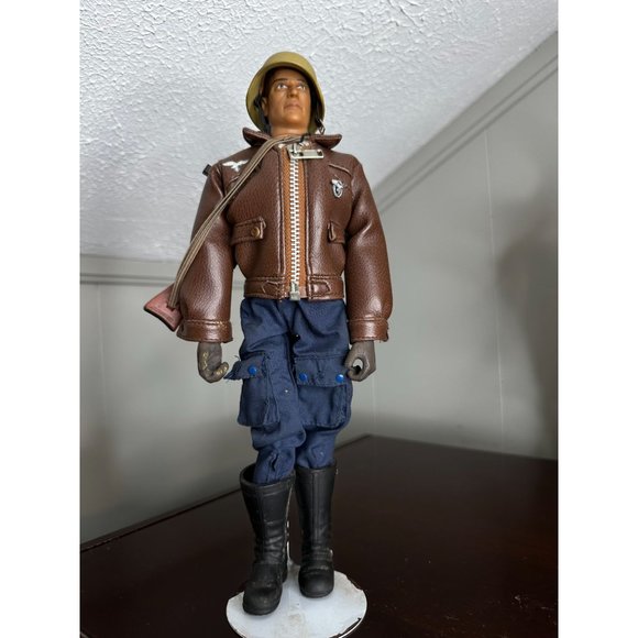Military Man 1998 Brown Jacket Boots Helmet Rifle Stand 21st Century Toy - Picture 2 of 5